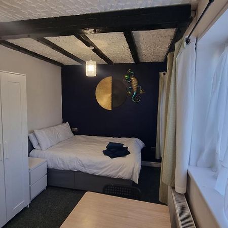 En Suite Room With Kitchen Facilities Nottingham Exteriör bild