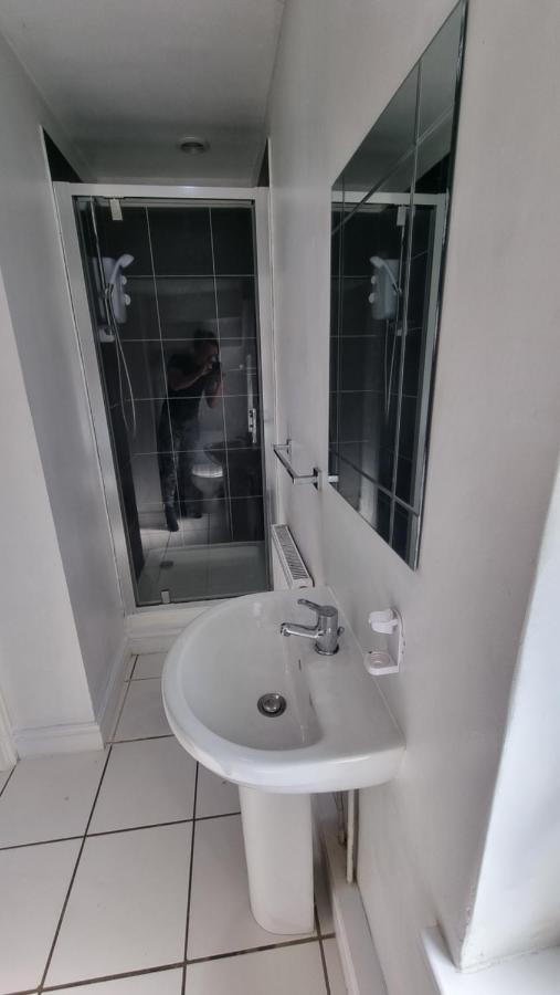 En Suite Room With Kitchen Facilities Nottingham Exteriör bild