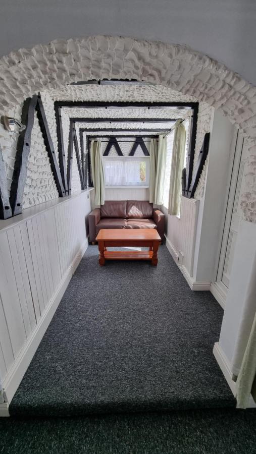 En Suite Room With Kitchen Facilities Nottingham Exteriör bild